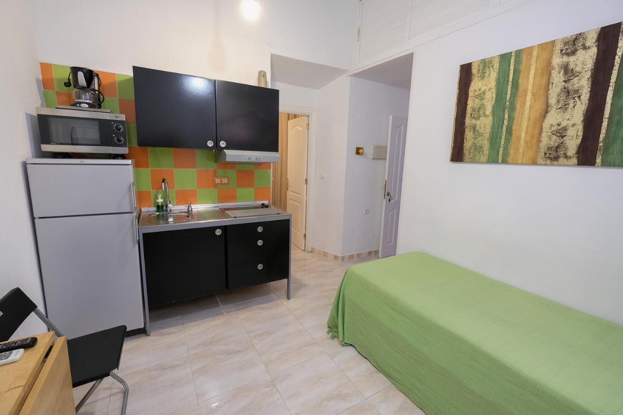 Апартаменты Apartamento A Redes Севилья Экстерьер фото